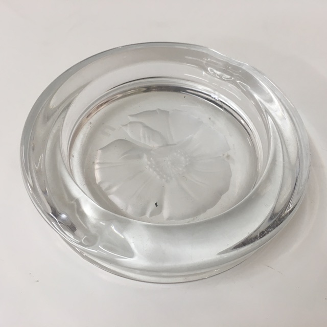 ASHTRAY, Glass - Rounded w Etched Flower